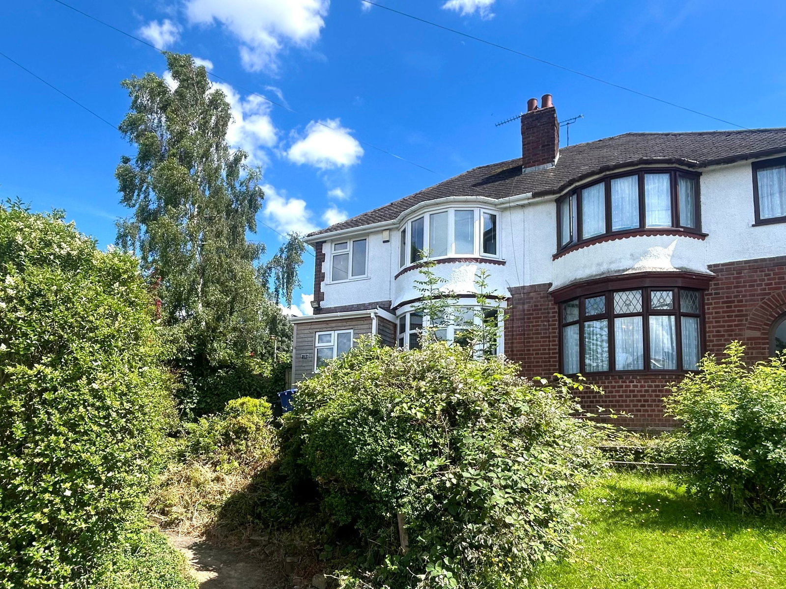 3 bedroom Semi-detached house For Sale