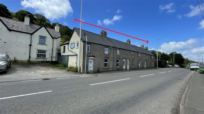  Terraced House For Sale