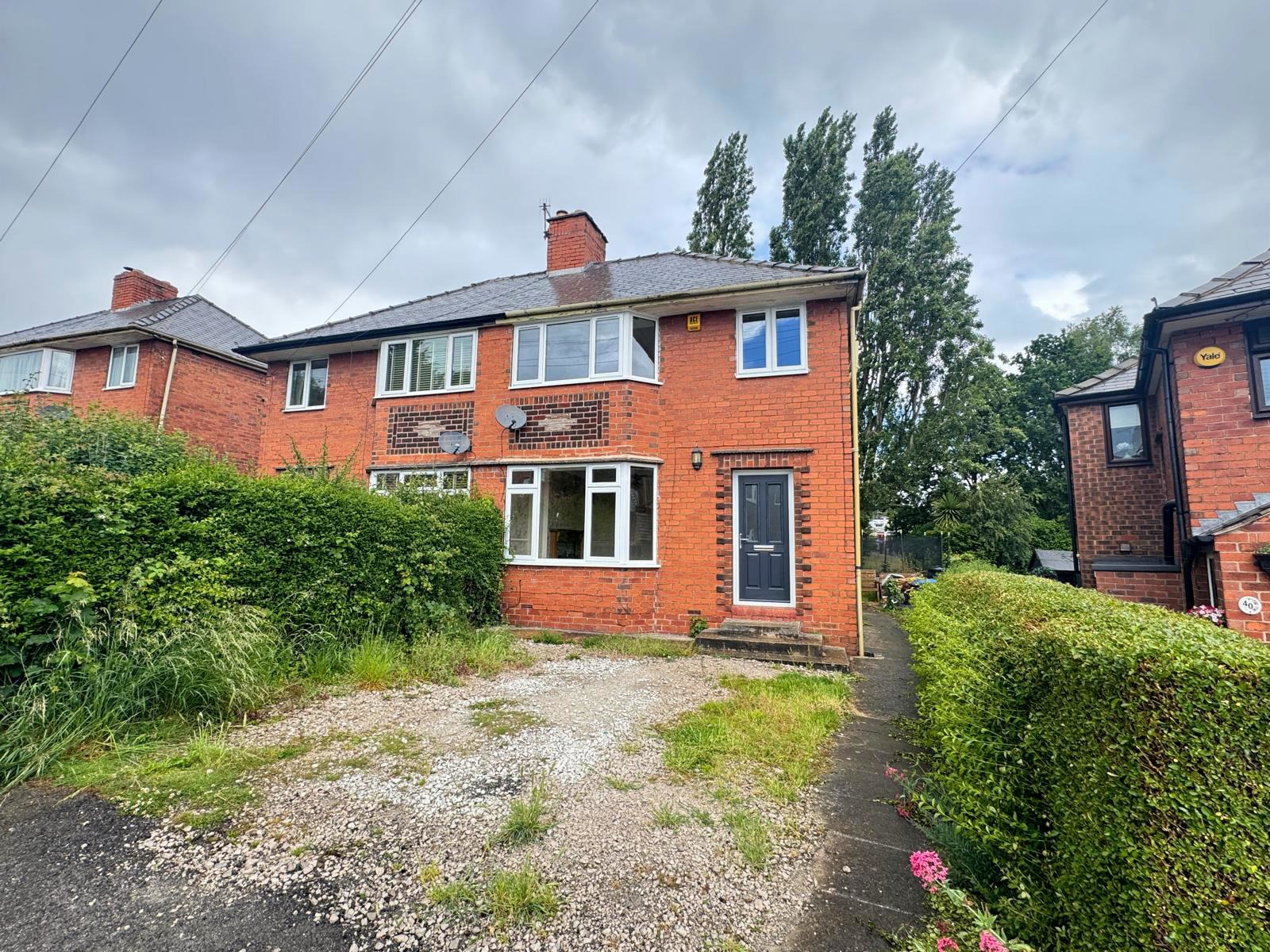 3 bedroom Semi-detached house For Sale