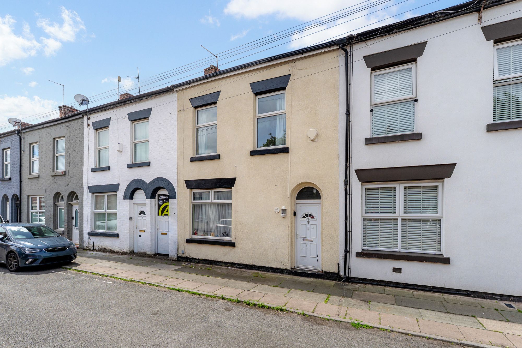 3 bedroom Terraced House Under Offer