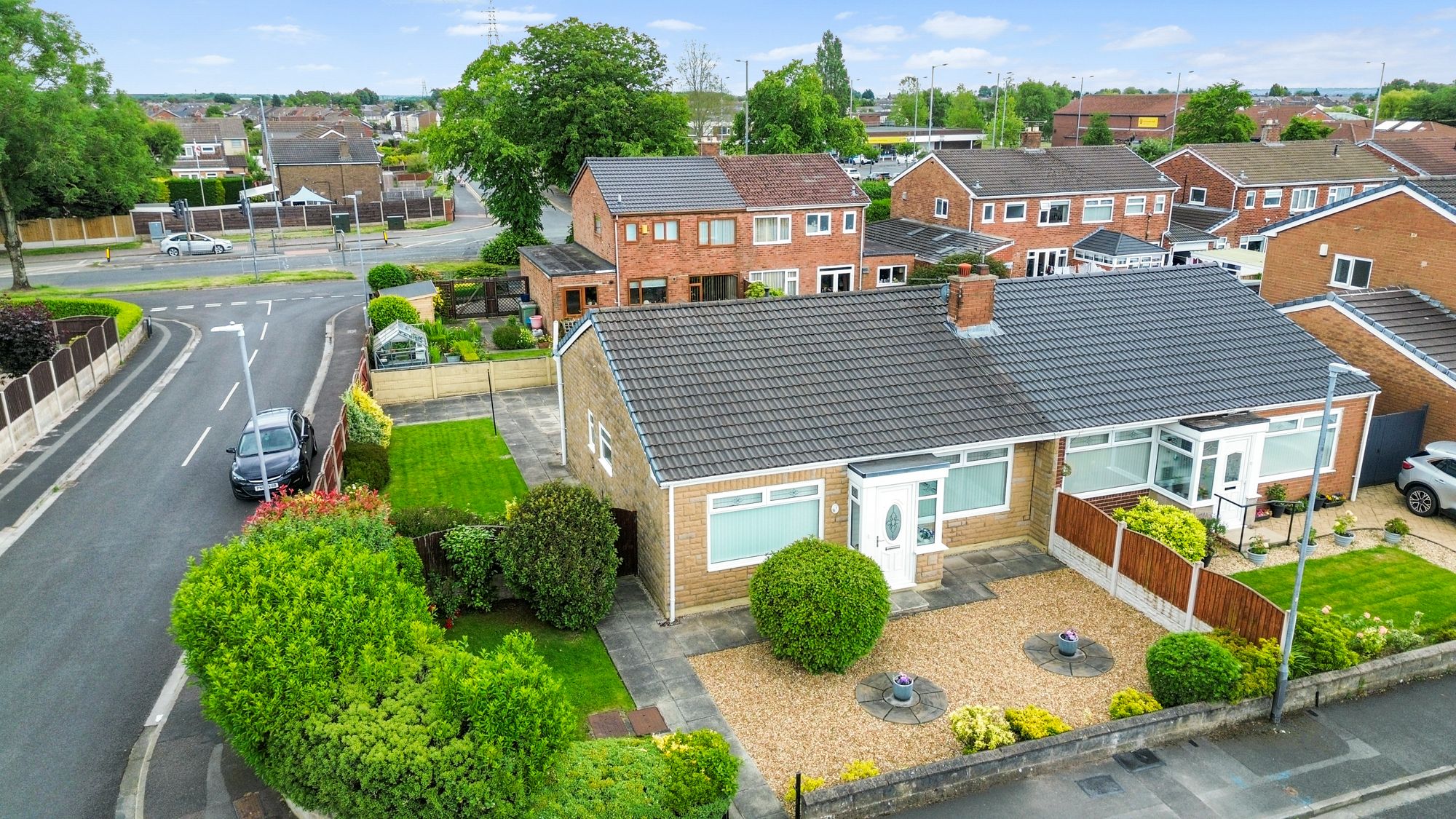 2 bedroom Detached bungalow For Sale