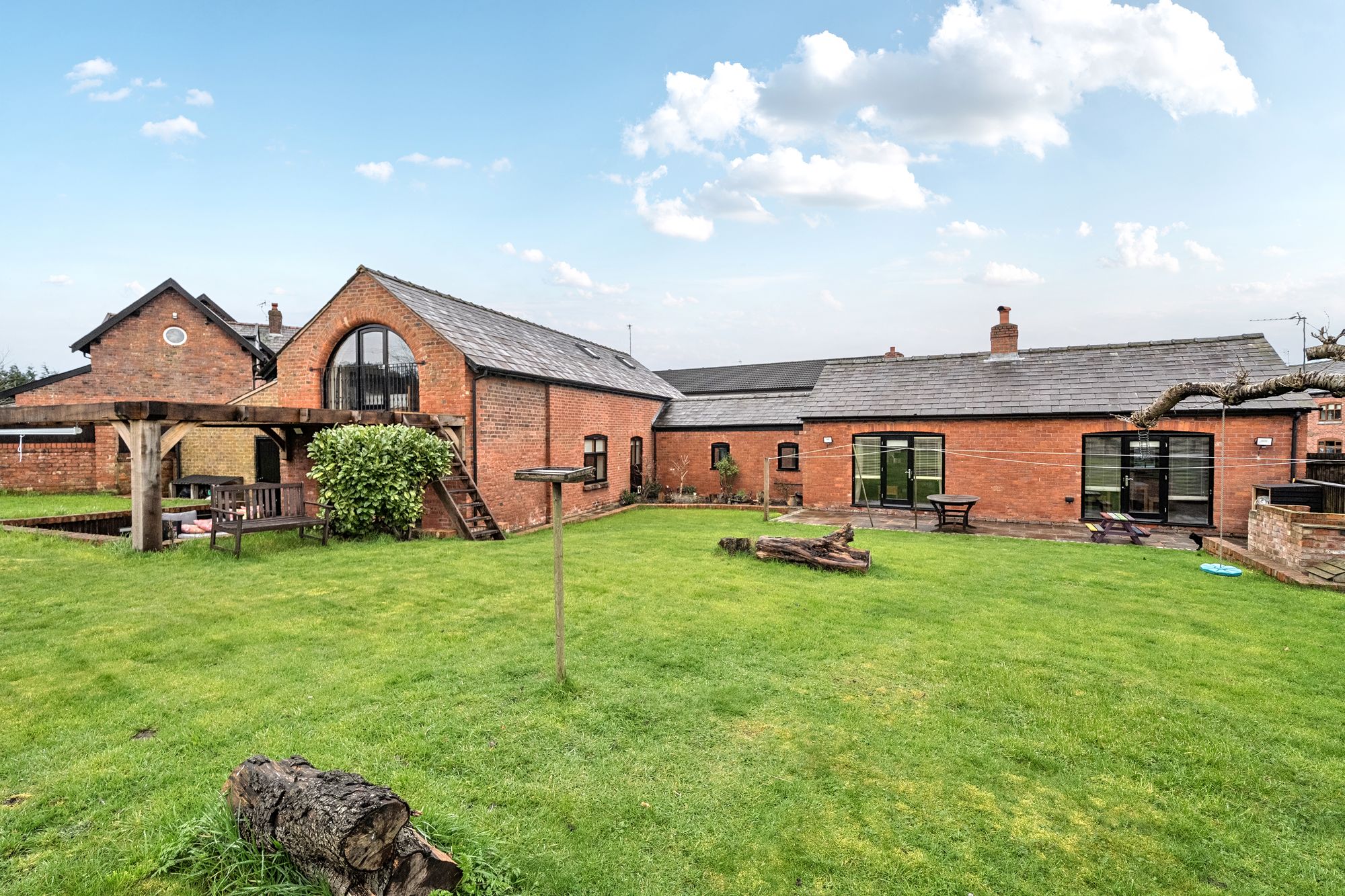 4 bedroom Link detached house For Sale