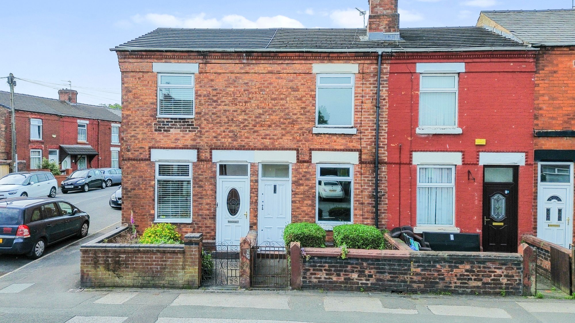 2 bedroom Terraced House Under Offer