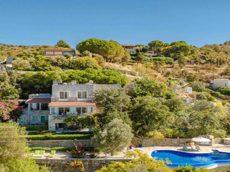 6 bedroom Villa For Sale