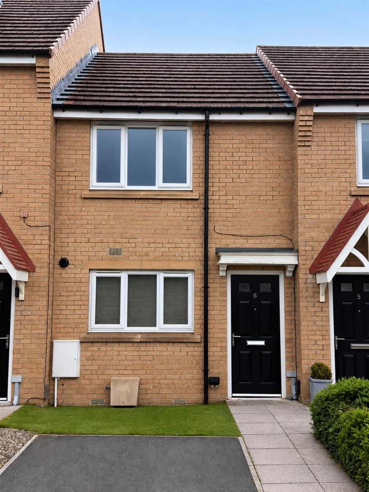 2 bedroom Terraced bungalow For Sale
