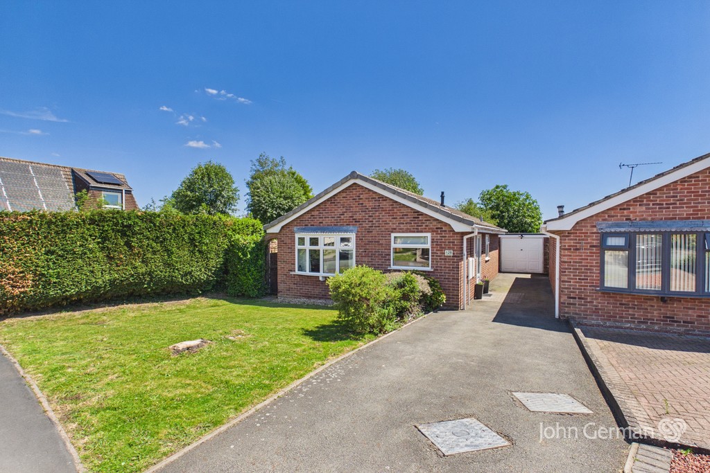 2 bedroom Detached house For Sale