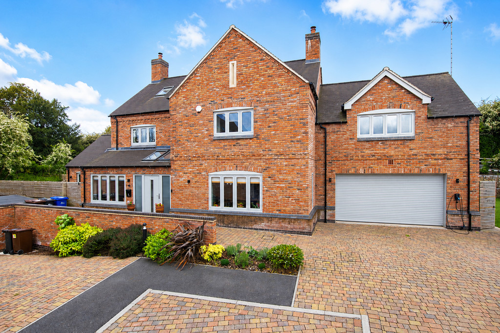 6 bedroom Detached house For Sale