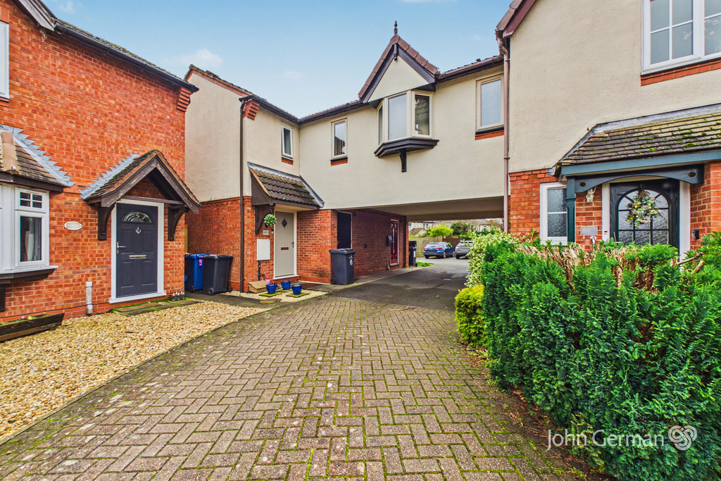 1 bedroom Apartment For Sale