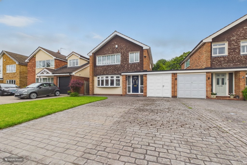 3 bedroom Detached house For Sale