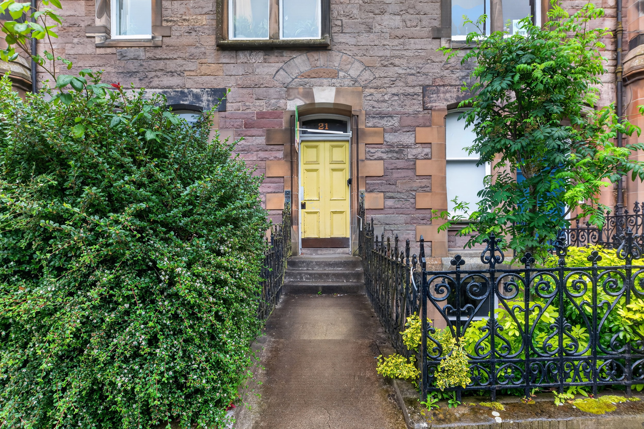5 bedroom Flat Under Offer