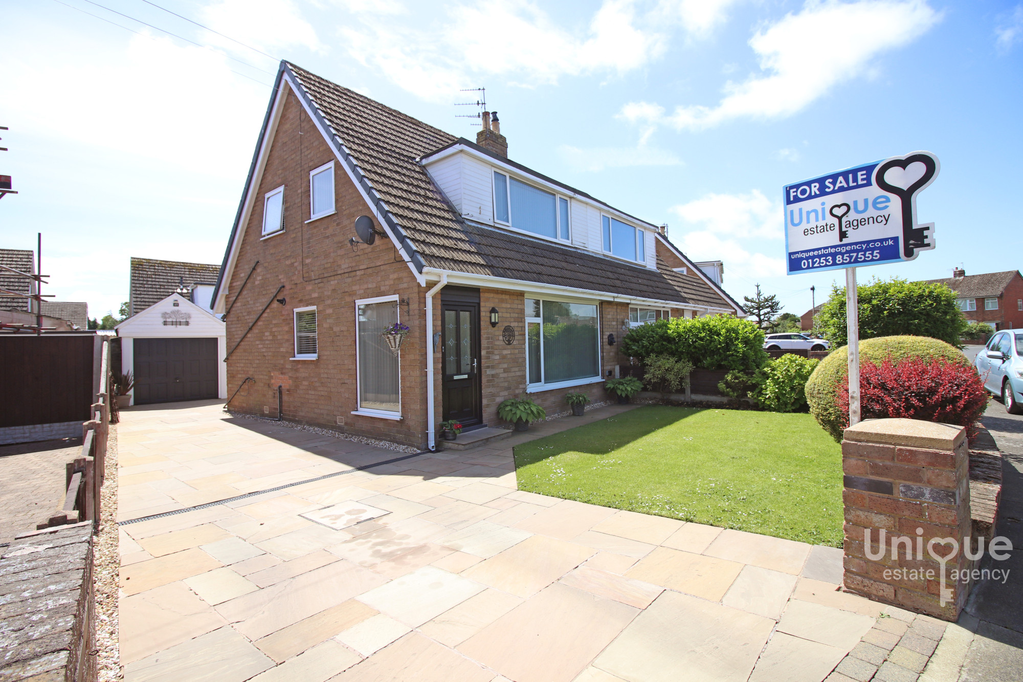2 bedroom Detached bungalow Under Offer