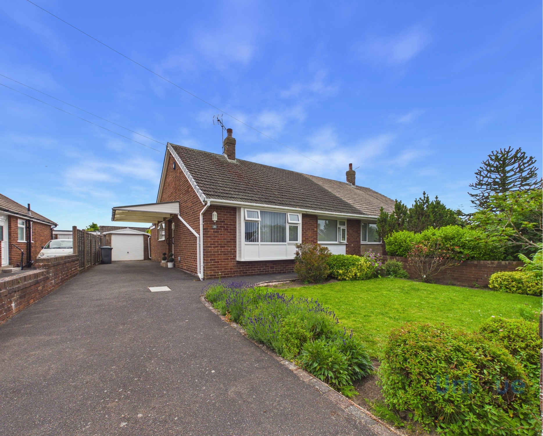 2 bedroom Link detached house Under Offer