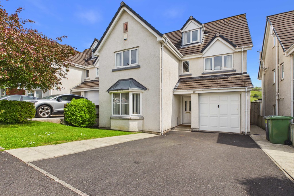 4 bedroom  For Sale