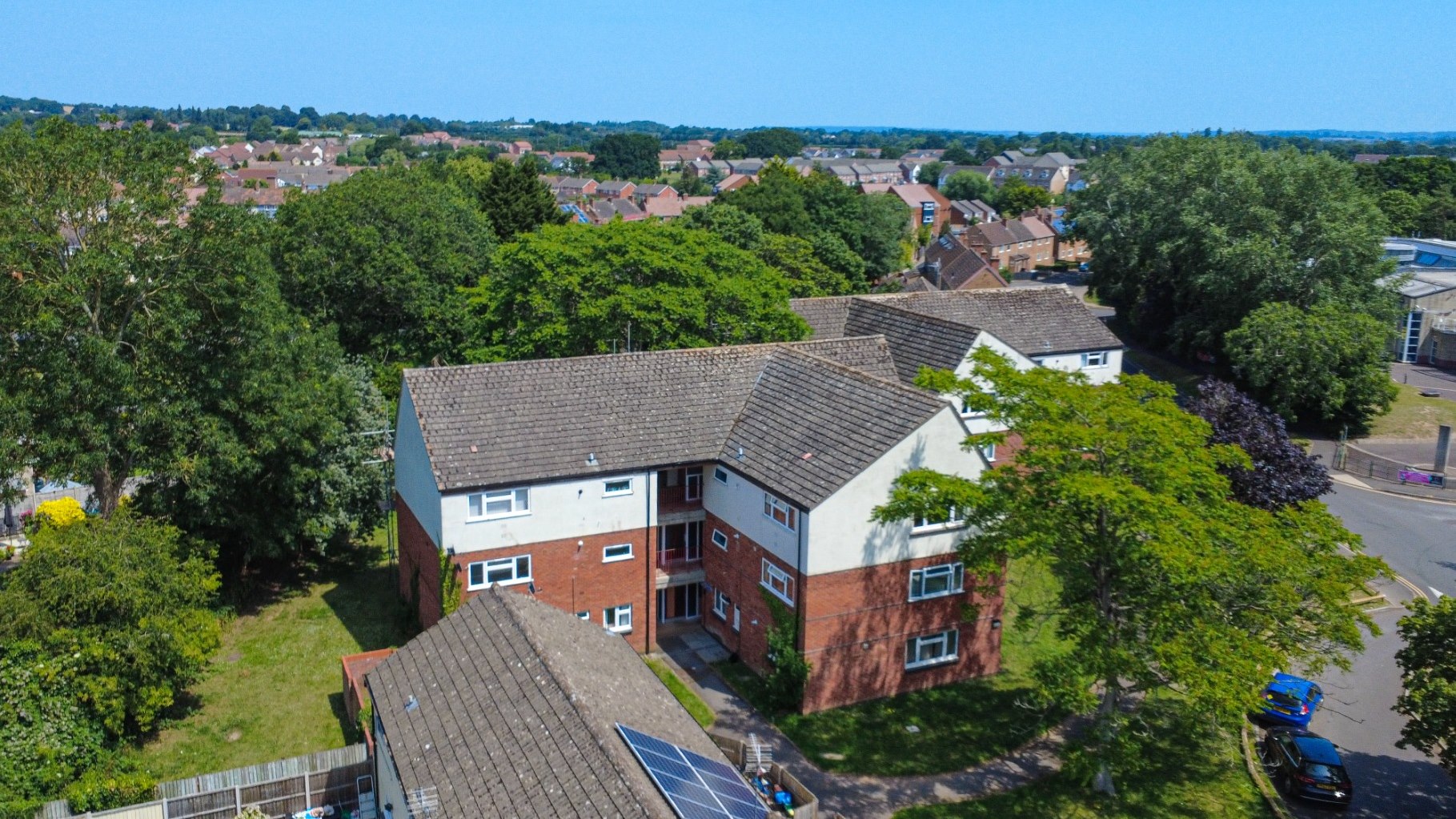 2 bedroom Apartment Let