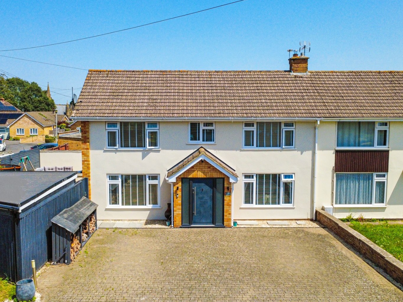 4 bedroom House (unspecified) For Sale
