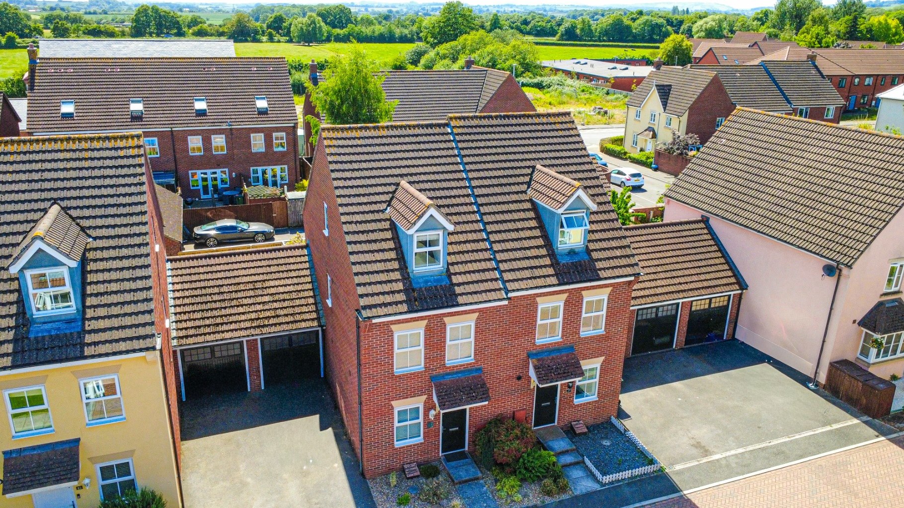 3 bedroom House (unspecified) For Sale