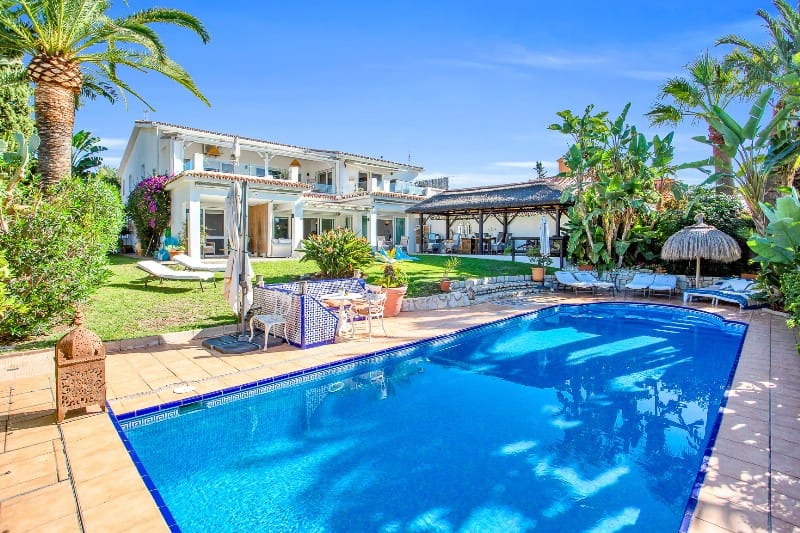 6 bedroom Villa For Sale