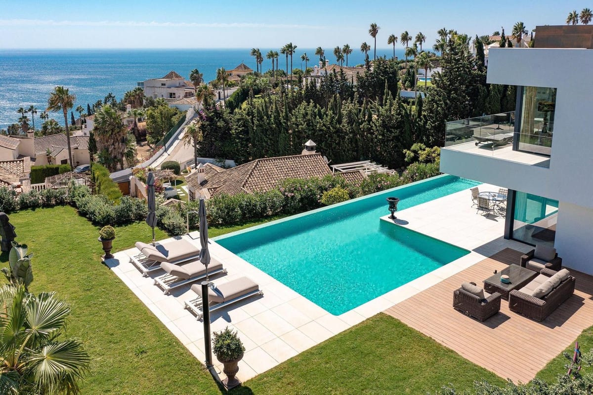 4 bedroom Villa For Sale