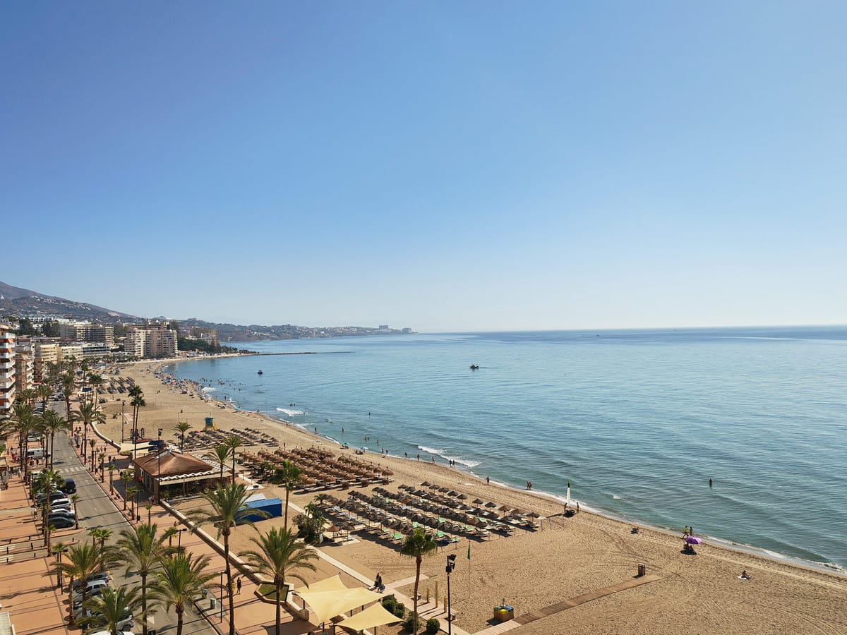 5 bedroom Apartment For Sale
