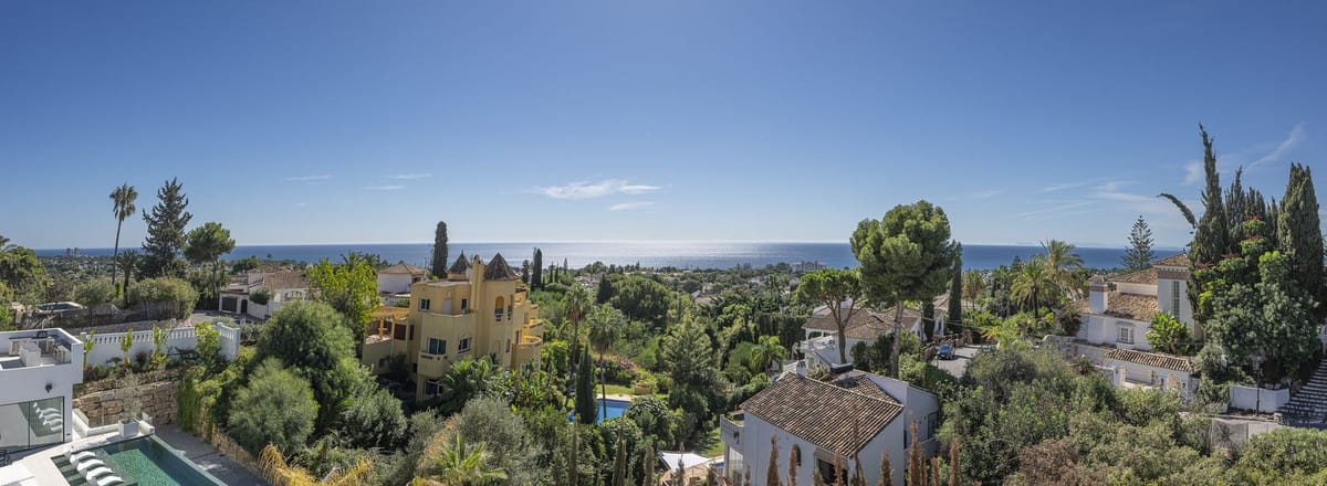 5 bedroom Villa For Sale
