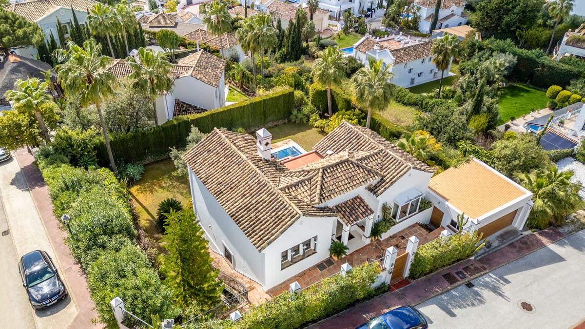 4 bedroom Villa For Sale