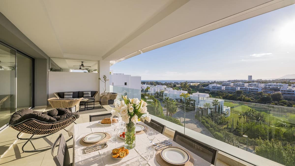 4 bedroom Apartment For Sale