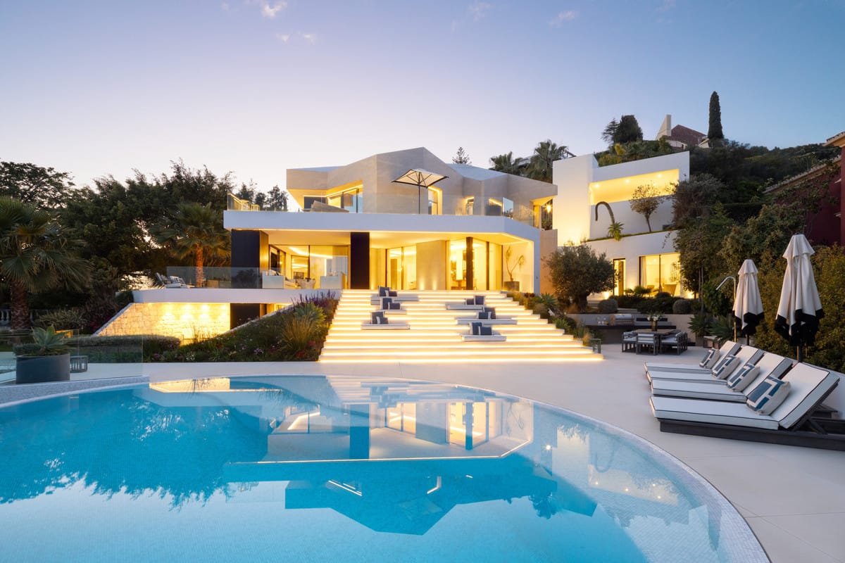 5 bedroom Villa For Sale