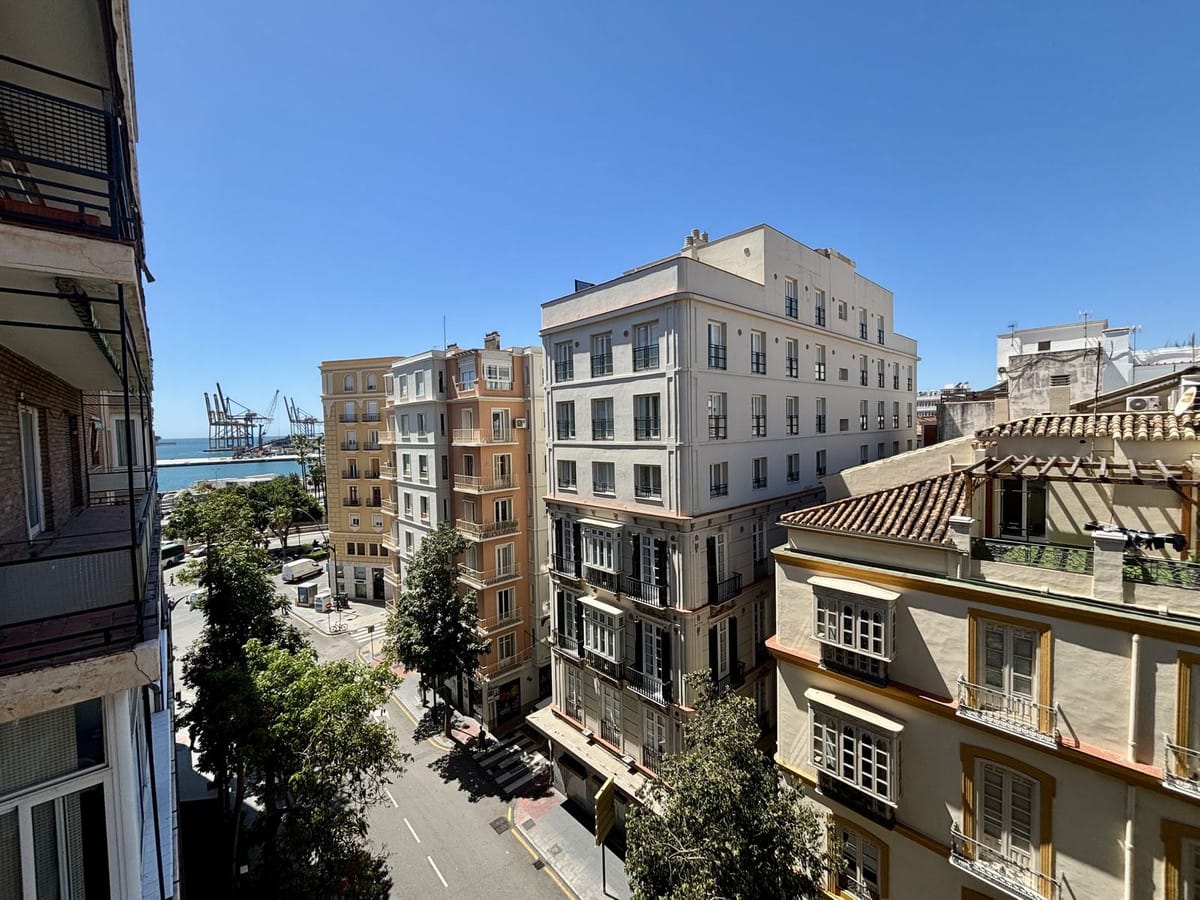 9 bedroom Apartment For Sale