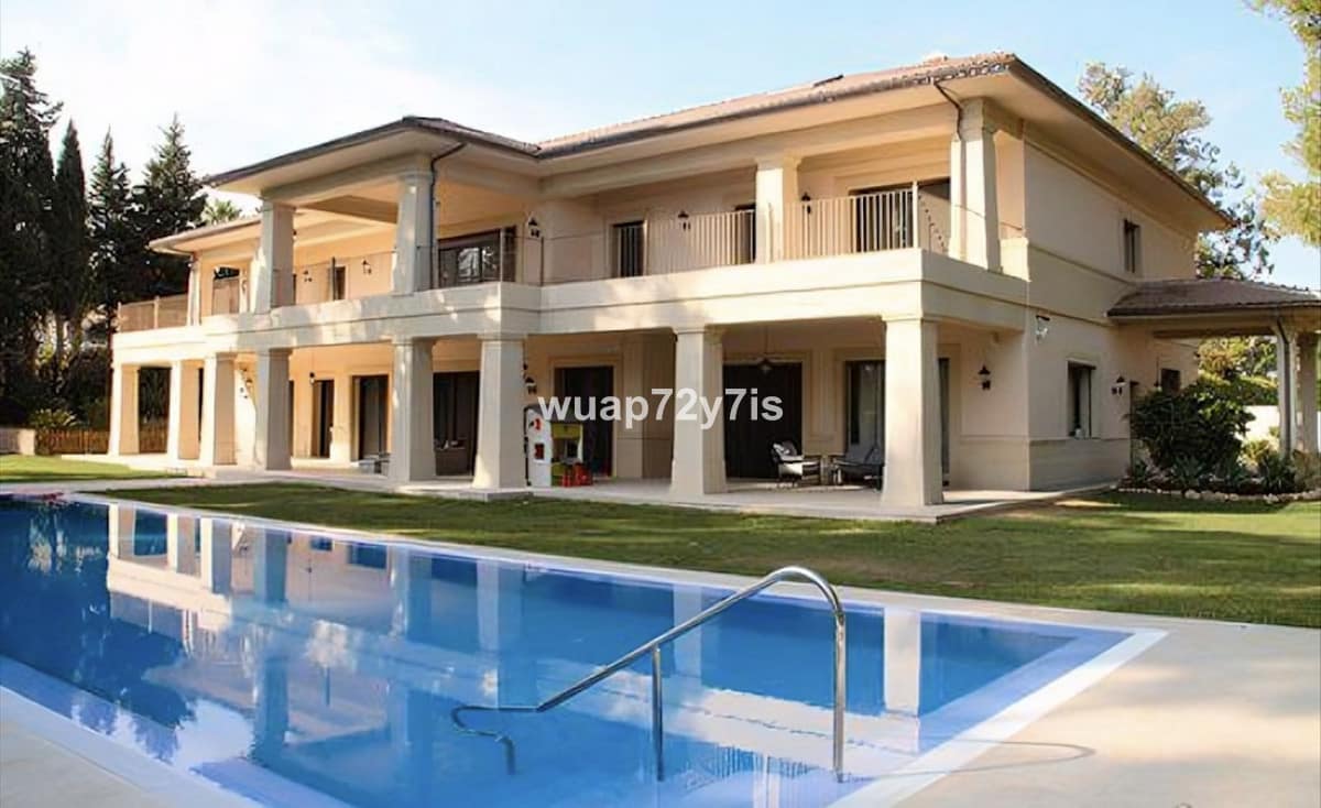 6 bedroom Villa For Sale