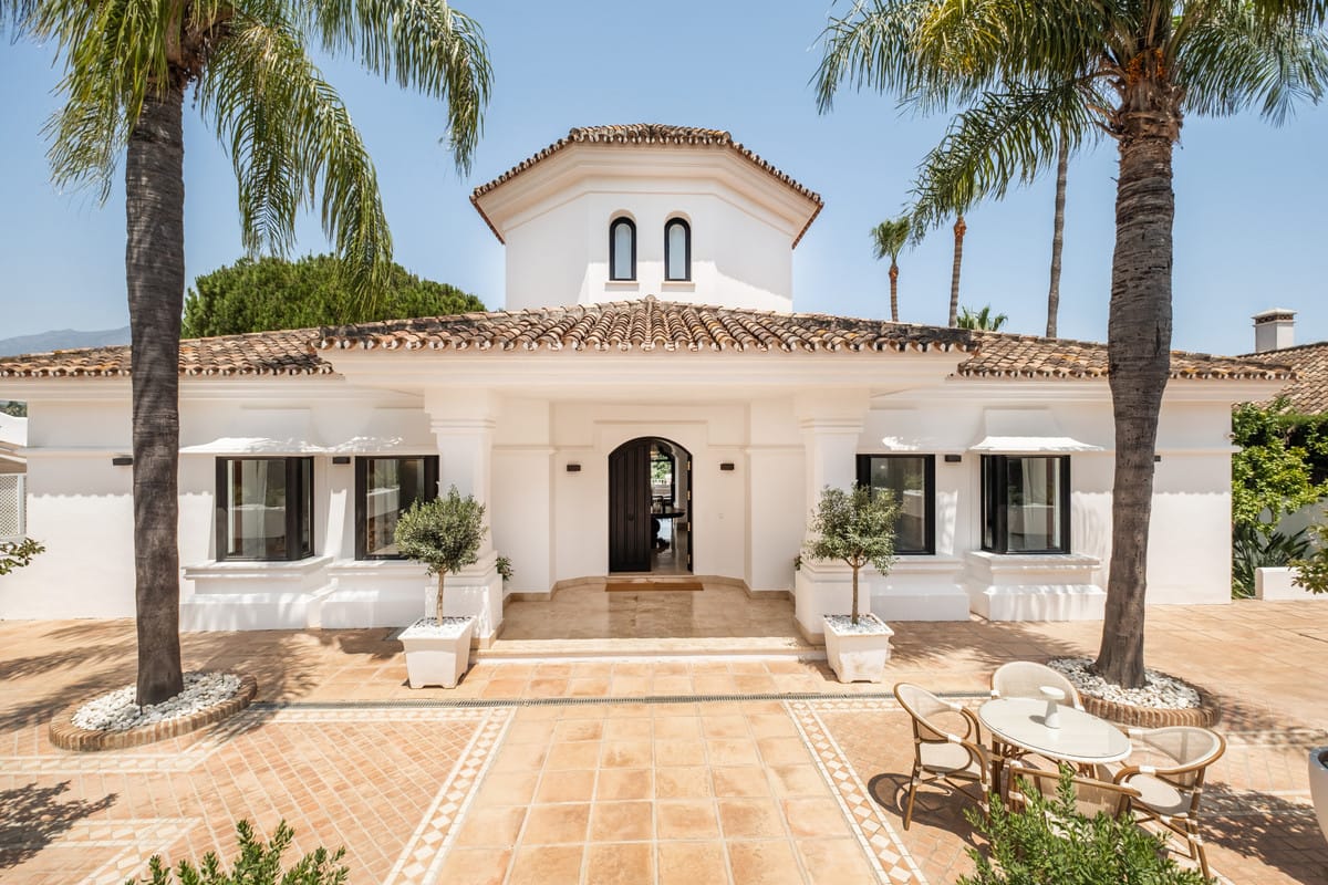 7 bedroom Villa For Sale