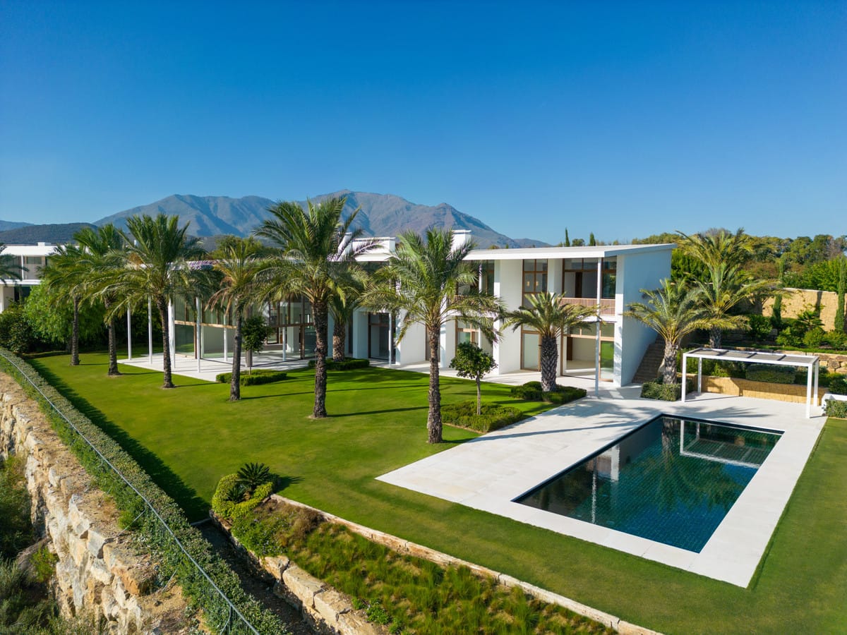 6 bedroom Villa For Sale