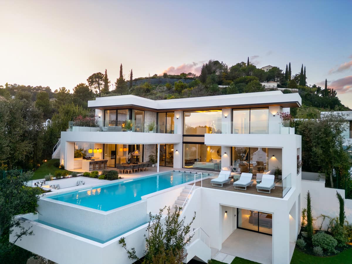 6 bedroom Villa For Sale