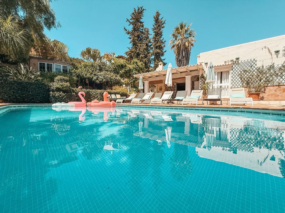 5 bedroom Villa For Sale