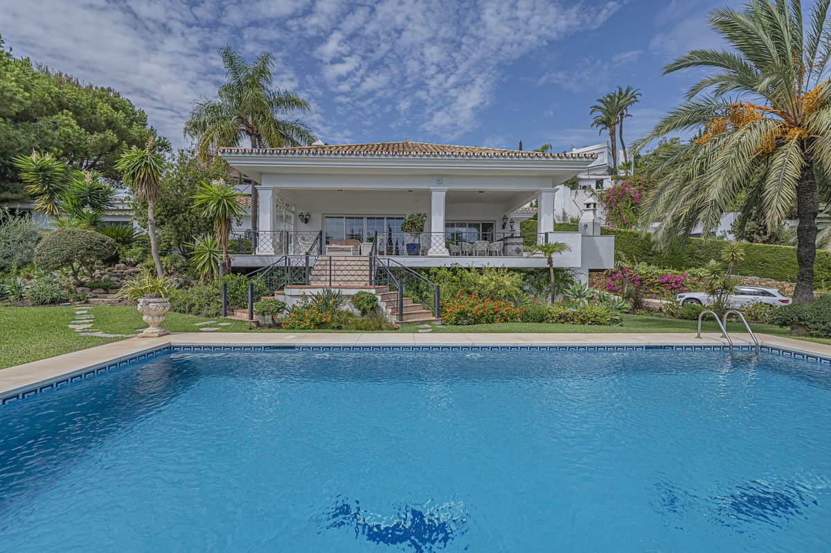 4 bedroom Villa For Sale