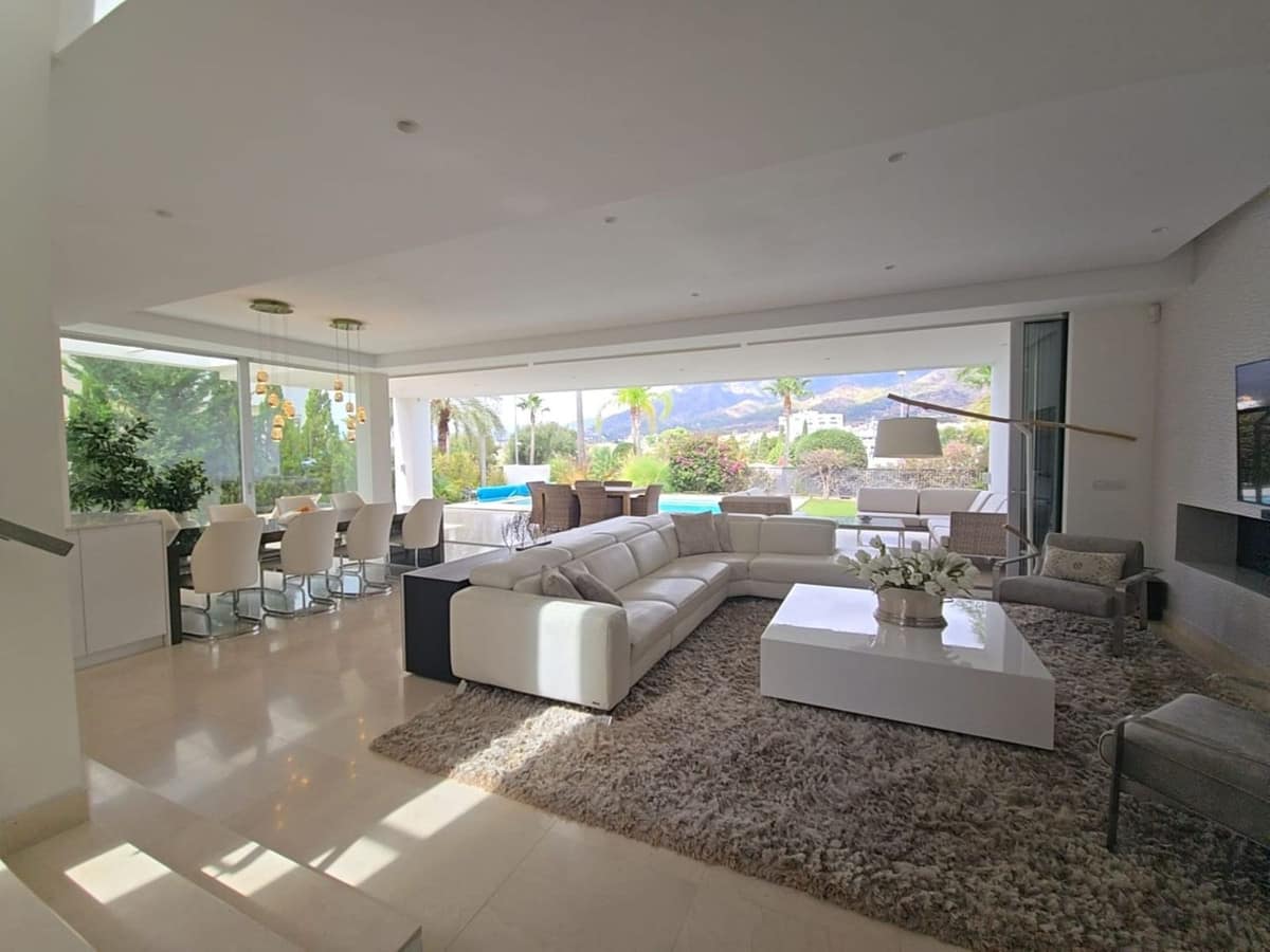3 bedroom Villa For Sale