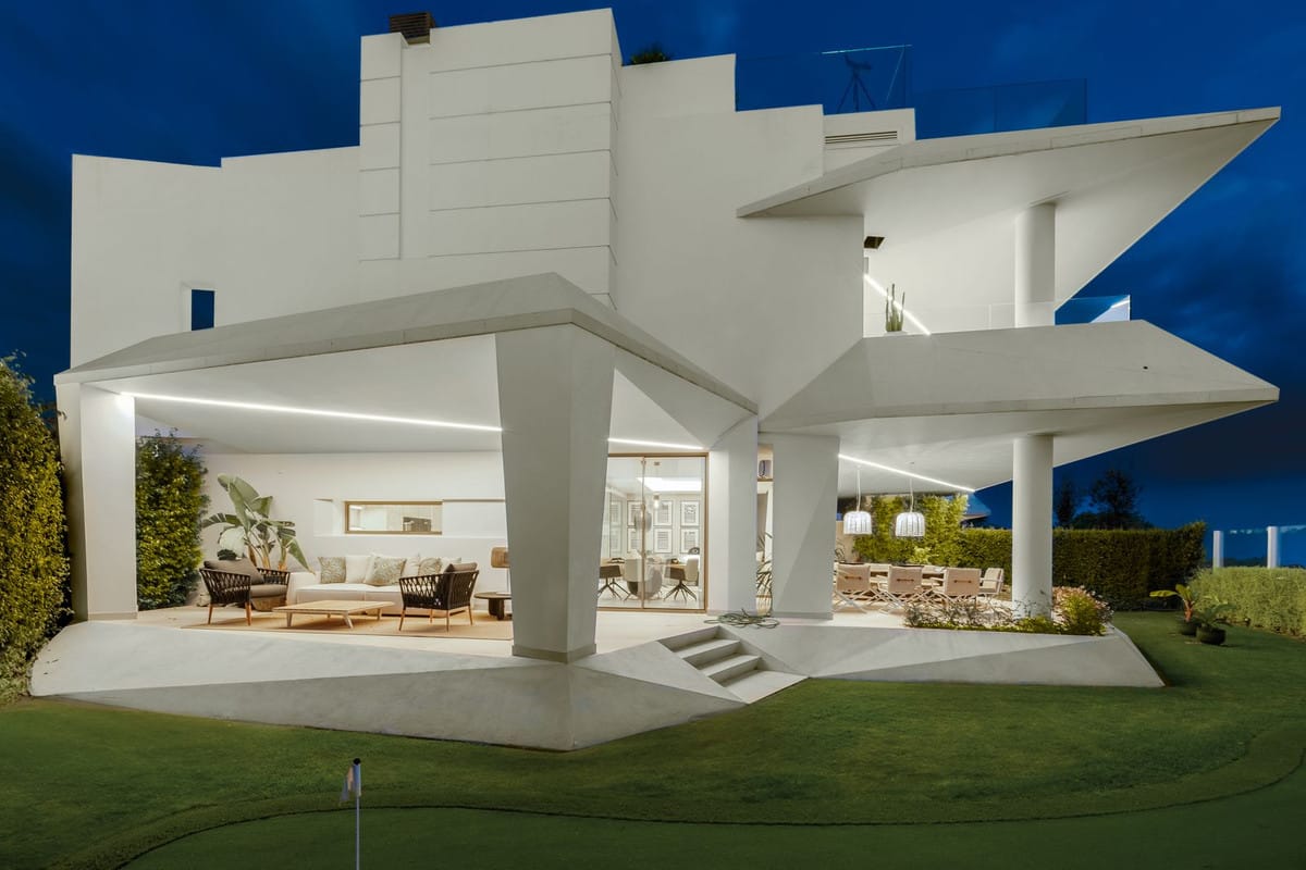 4 bedroom Villa For Sale