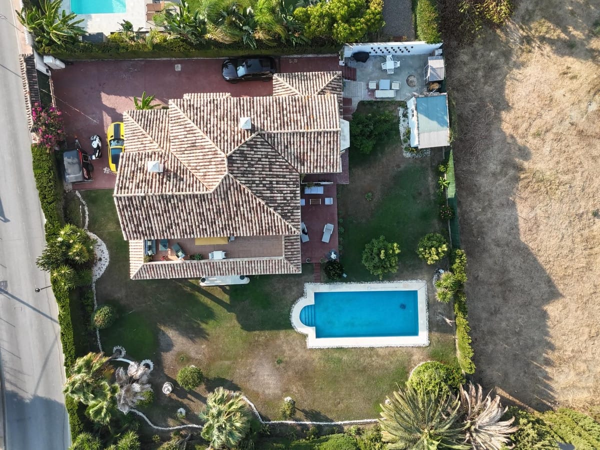7 bedroom Villa For Sale