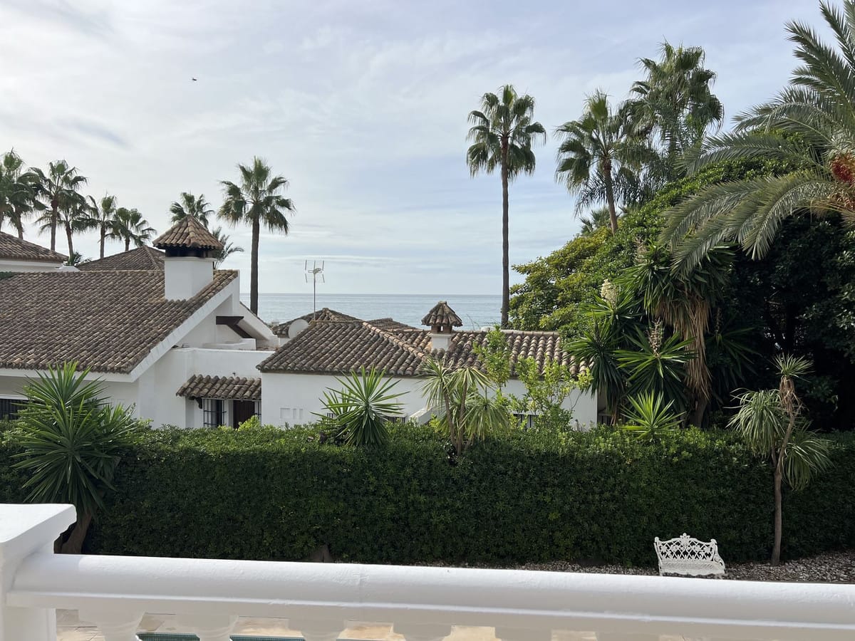 4 bedroom Villa For Sale