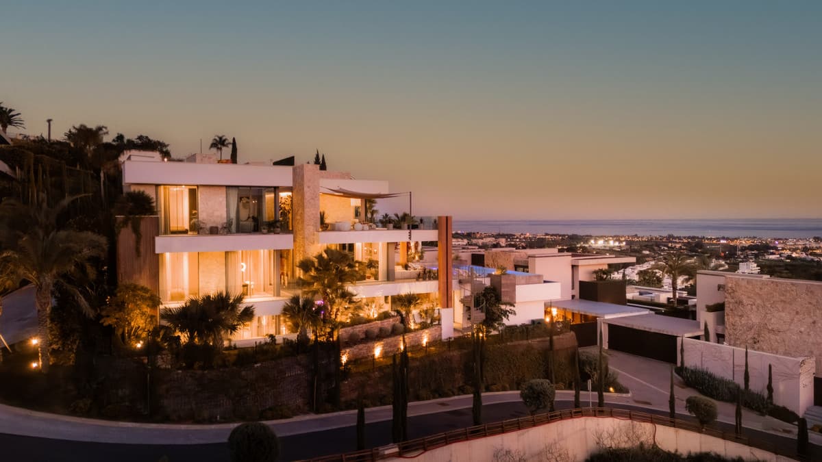 6 bedroom Villa For Sale