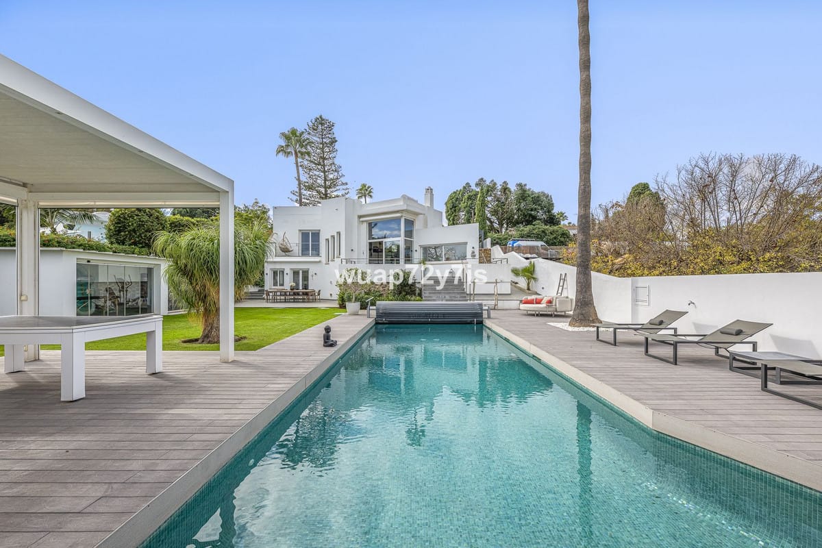 4 bedroom Villa For Sale