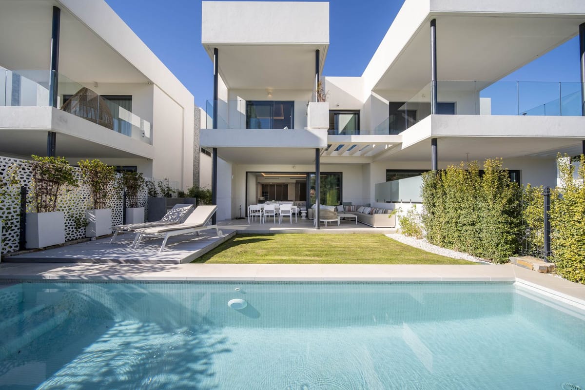 4 bedroom Villa For Sale