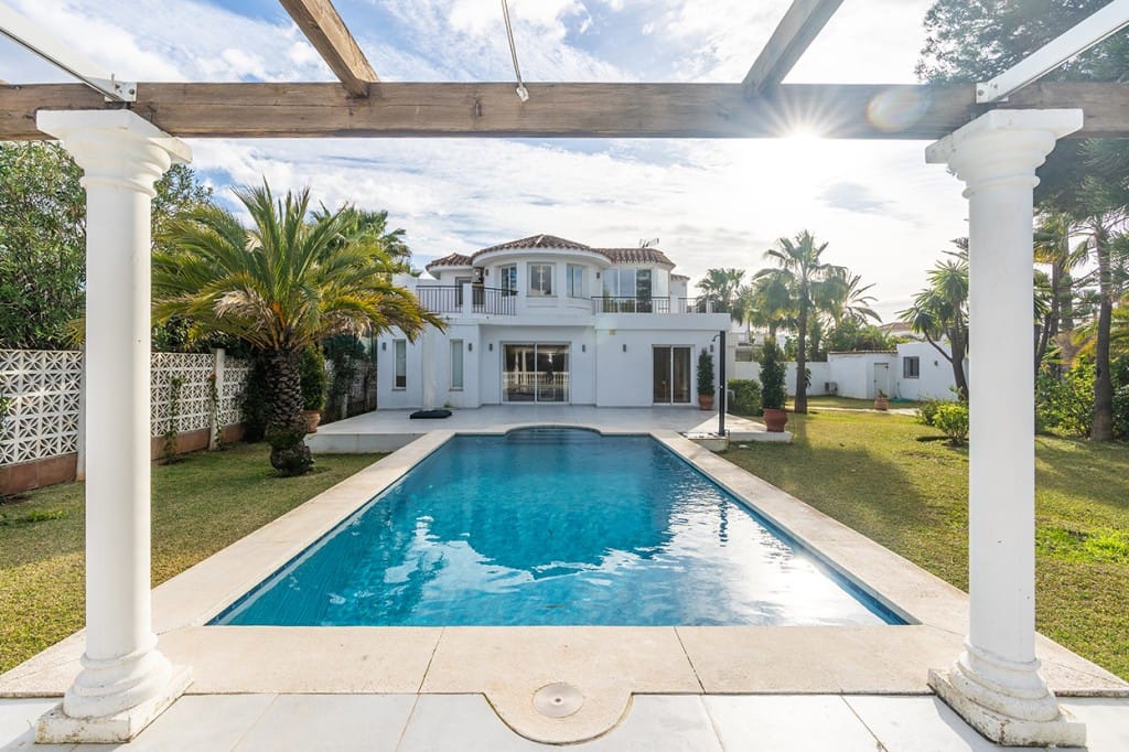 4 bedroom Villa For Sale
