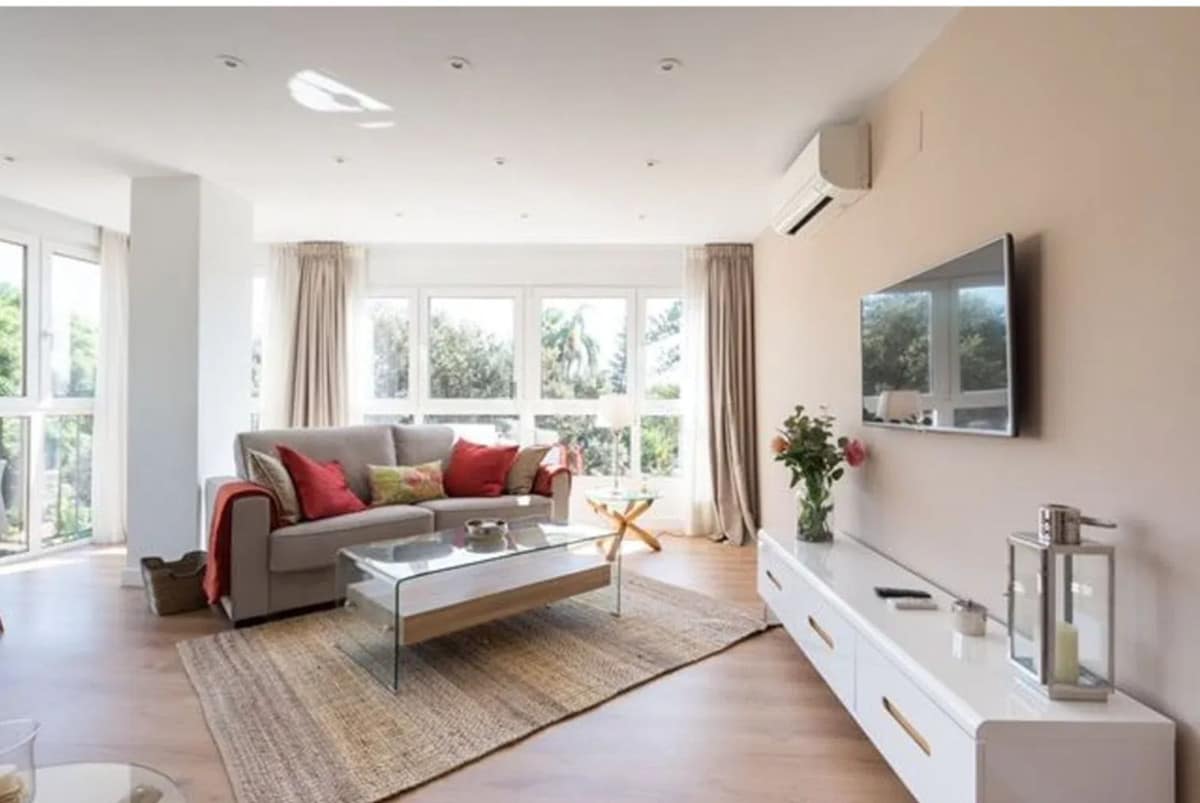 4 bedroom Apartment For Sale