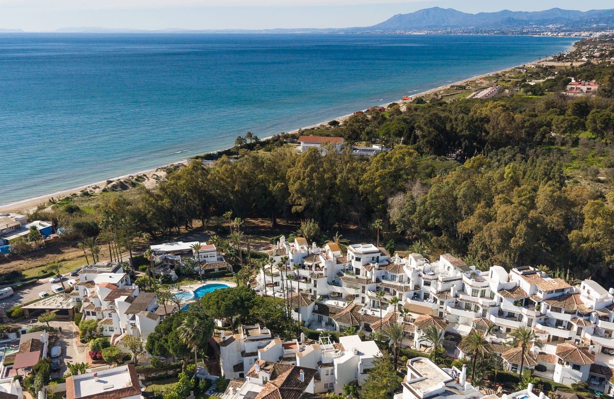 4 bedroom Apartment For Sale