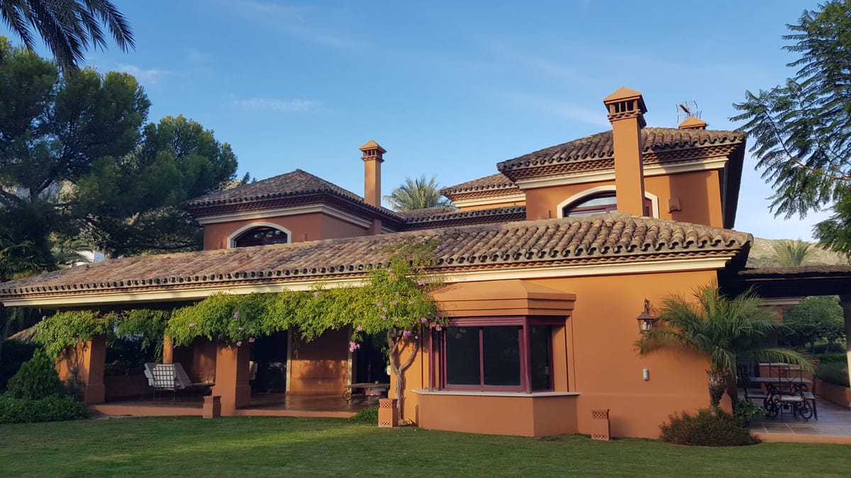 4 bedroom Villa For Sale