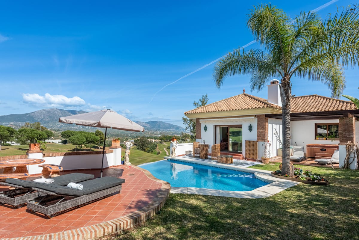 4 bedroom Villa For Sale