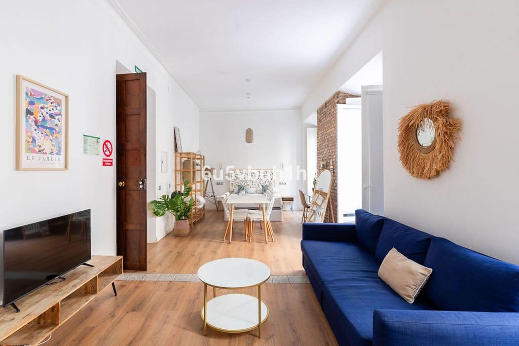 3 bedroom Apartment For Sale
