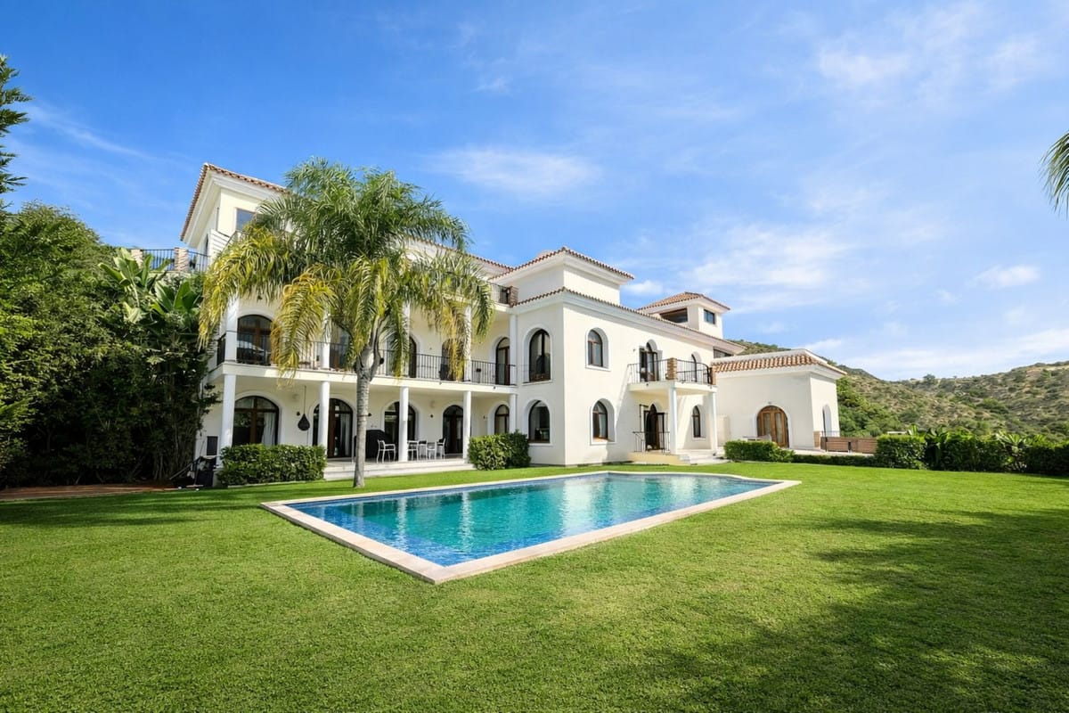 7 bedroom Villa For Sale