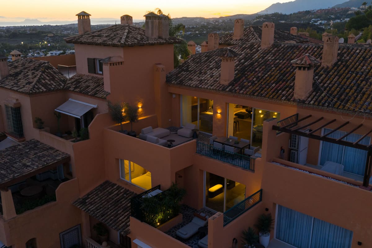 4 bedroom Apartment For Sale