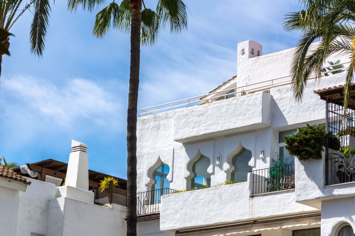 4 bedroom Apartment For Sale